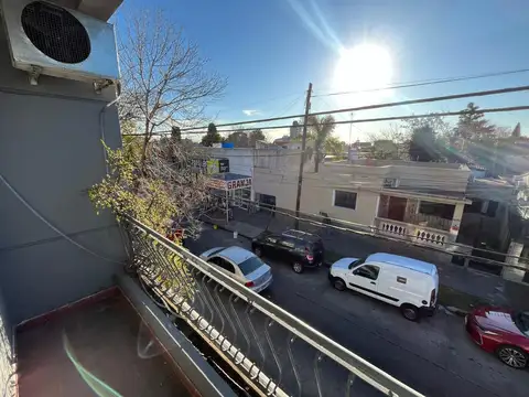 Vicente Lopez  al 4100