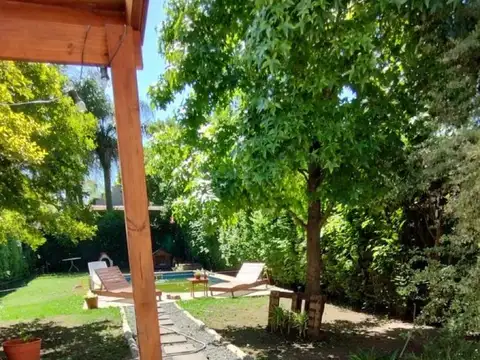 Venta Casa en General Las Heras con parque y pileta.
