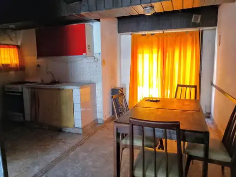 Casa en PH a remodelar o desarrollo en Berisso