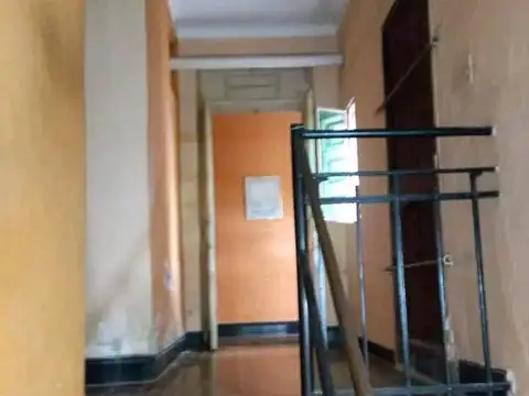 00203 En venta Casona de dos plantas y locales comerciales en zona centro, Cruz del Eje