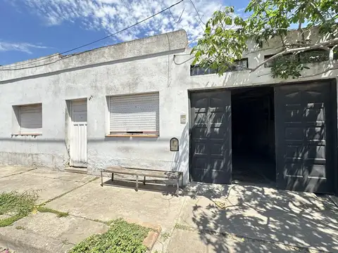 Venta  Casa con 3 habitaciones en Lobos