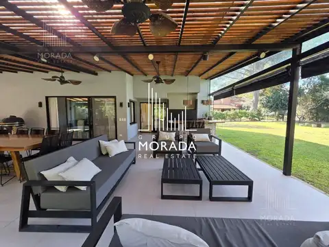 Casa en venta 6 ambientes  con parque y pileta en Country Pilar. Apta credito.