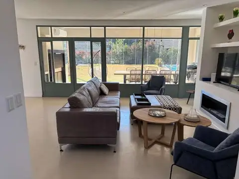 EXCELENTE PROPIEDAD EN ESQUINA