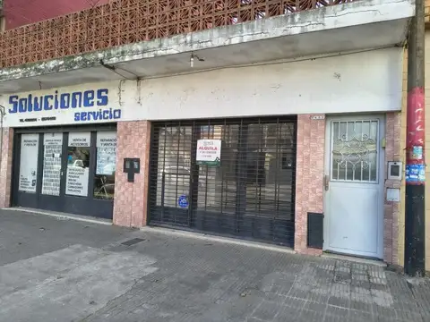 ALQUILER LOCAL COMERCIAL ECHESORTU - MONTEVIDEO 3400
