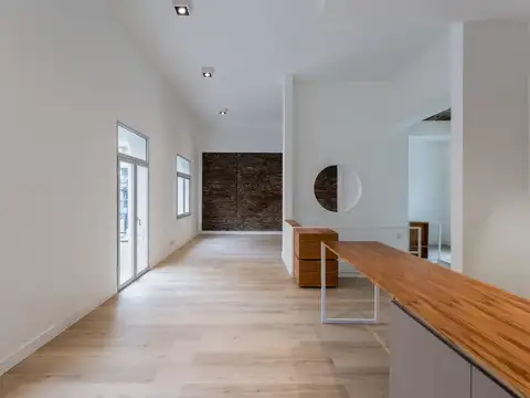 PH a la venta en Sarmiento 1600