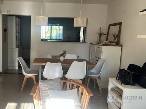 Casa en Alquiler Temporal con 1 cochera
