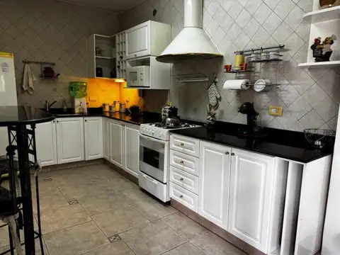 Casa en Venta en Valentín Alsina, USD 129.000
