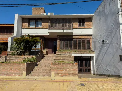 4 entre 33 y 34 100, Piso 0