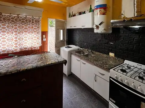 Depto Tipo Casa en Venta en Remedios de Escalada, USD 50.000
