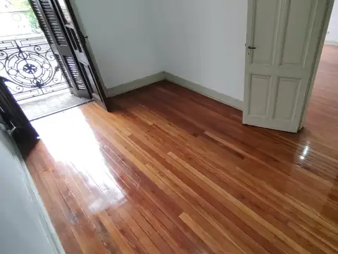 Depto Tipo Casa en Alquiler 60 años