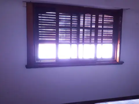 Depto Tipo Casa 4 ambientes con 2 baños