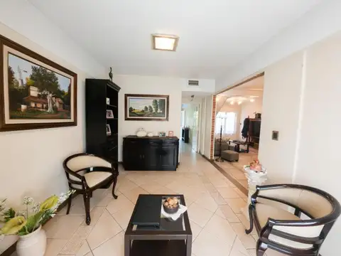 Casa en Venta en Castelar, USD 300.000