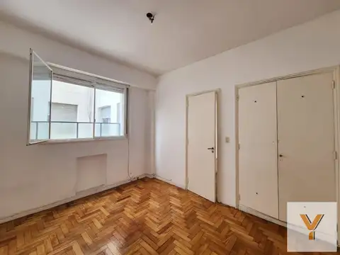Oficina en Alquiler 50 años