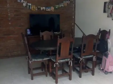 Depto Tipo Casa en Alquiler de 2 dormitorios