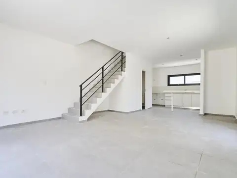 Depto Tipo Casa 3 ambientes con 2 baños