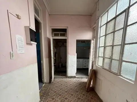 CASA DE CUATRO DORMITORIOS EN ALQUILER EN LA PLATA