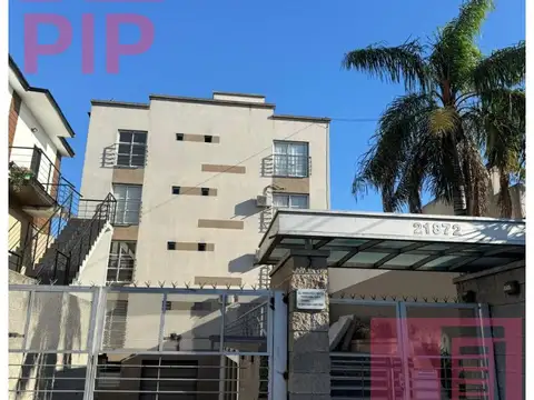 DEPARTAMENTO DOS AMBIENTES CON PATIO EN VENTA 