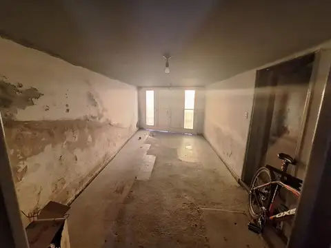 Avenida Leandro N. Alem 700