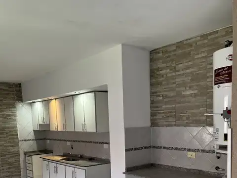 Depto Tipo Casa 4 ambientes con 1 baño