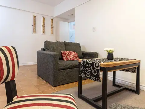 Departamento 2 Ambientes Sobre Av Caseros Parque Patricios