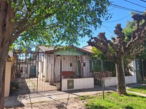 Casa en venta San Miguel con depto, ideal inversión 
