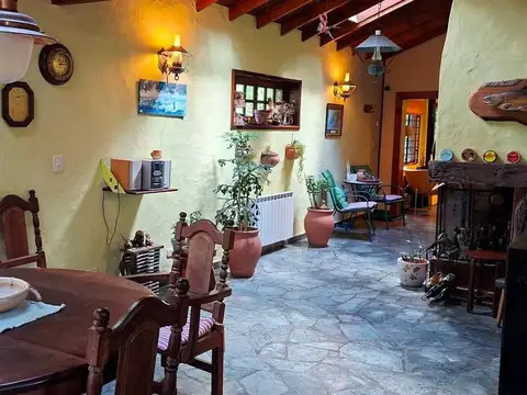Casa en Venta en Mar de las Pampas, USD 230.000
