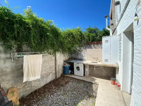 Depto Tipo Casa en Venta con 1 cocheras