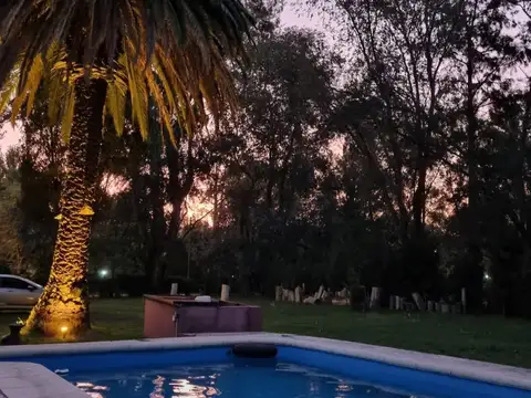 Casa quinta 5 amb en venta laguna de lobos 1632m2