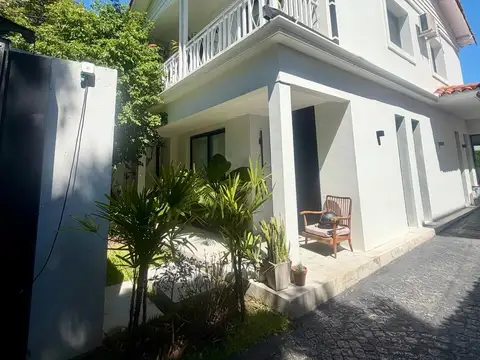 Joaquín V González  al 4200