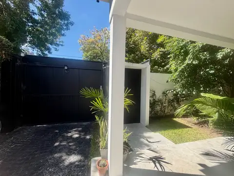 Joaquín V González  al 4200