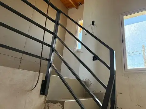 Casa a terminar en Venta , zona centro Plottier