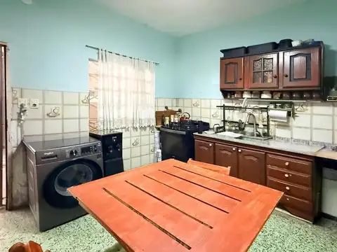 CASA - 3 AMBIENTES  - PARQUE SAN MARTIN