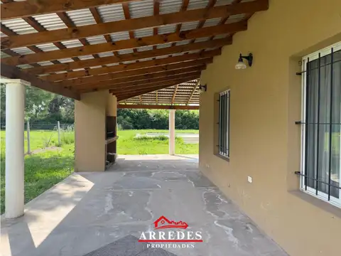 Casa 3 ambientes con 2 baños