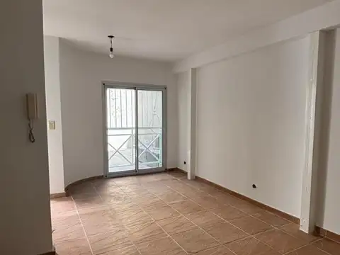 9 De Julio 100, Piso PB