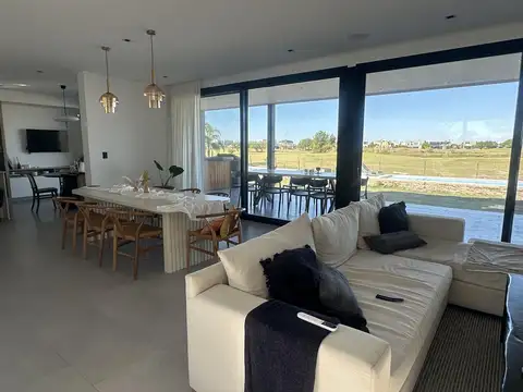 Casa en  Venta, Barrio El Canton Golf, Puertos, Escobar
