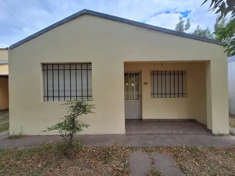 VENDO CASA EN VILLA ELISA