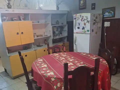 Casa + monoambiente Salta 548 - Santa Rosa