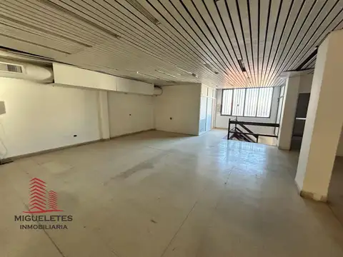 Local en Alquiler en Neuquen, $ 8.000.000