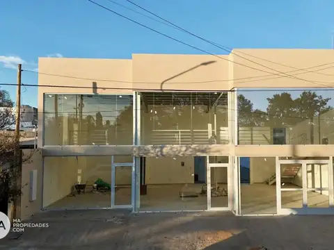 Local comercial con posibilidad de subdivisión - San José 1400 - Funes | Venta