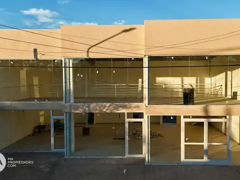 Local comercial con posibilidad de subdivisión - San José 1400 - Funes | Venta