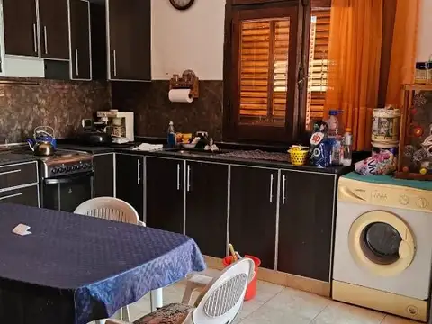 CASA LOTE PROPIO C/ PATIO Y TERRAZA