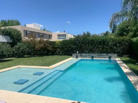 Casa en Venta de 5 dormitorios