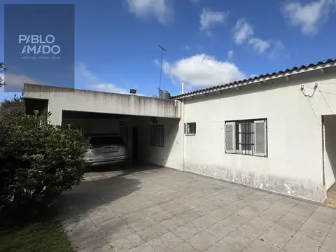 Casa en Venta con 4 cocheras