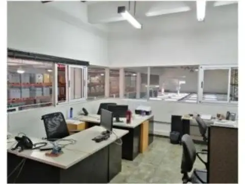 Local en Alquiler 914 años