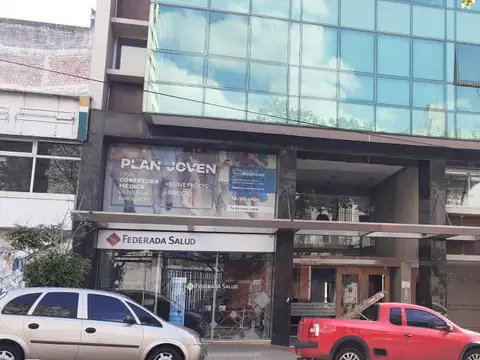 12 e/ 47 y 48 n 779 Piso 4  Oficina G