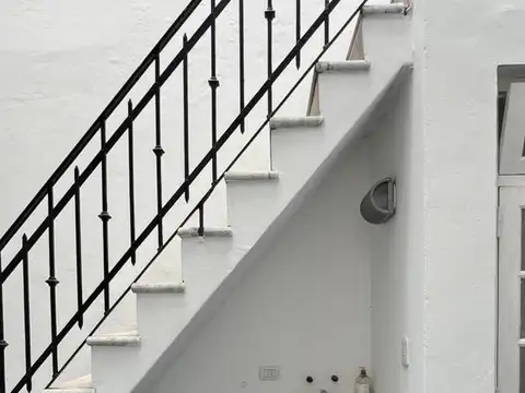 Depto Tipo Casa en Venta 45 años