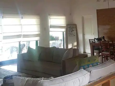 Casa en Venta en Riachuelo, USD 160.000
