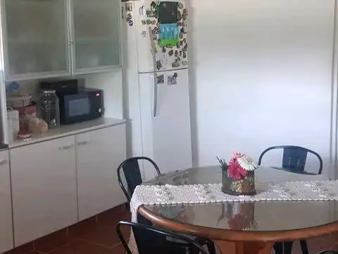Avenida Eulogio Cabral 951