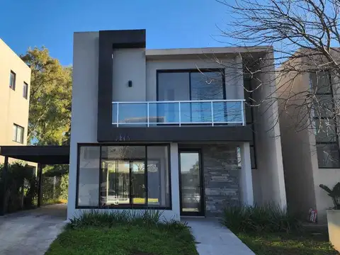 Casa en Alquiler de 3 dormitorios