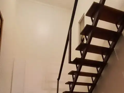 Depto Tipo Casa en Venta de 1 dormitorio